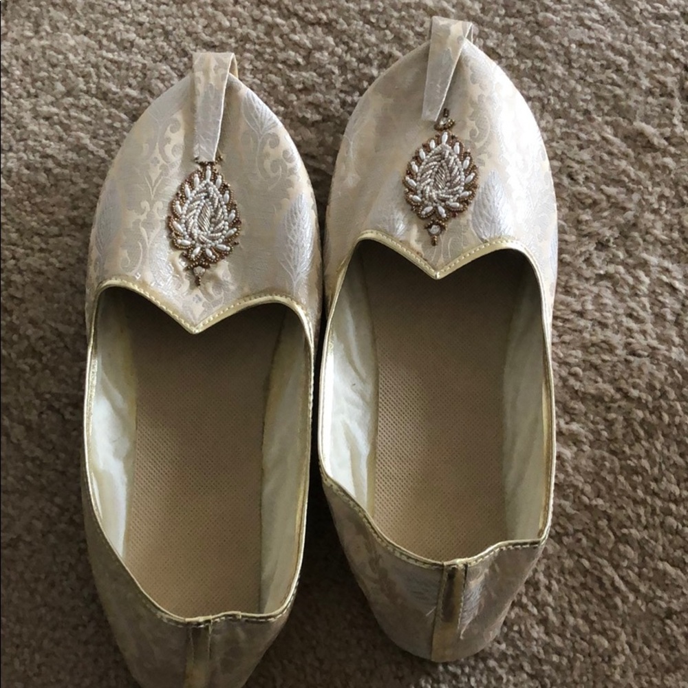 Indian shoes